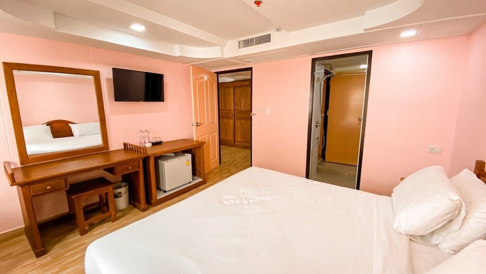 Фото A. A. Pattaya Golden Beach Hotel