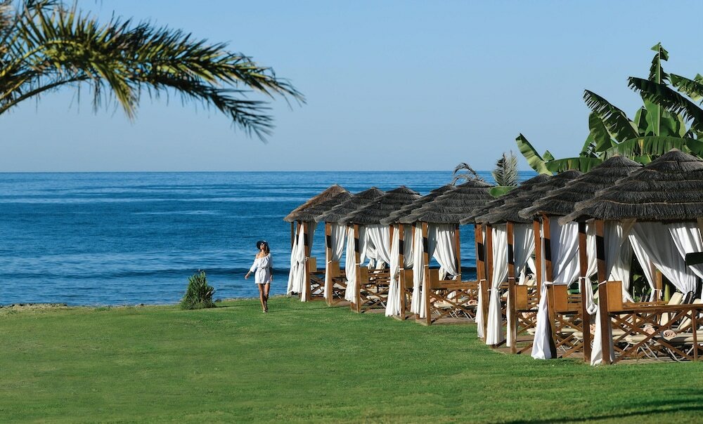 Фото Constantinou Bros Athena Royal Beach Hotel