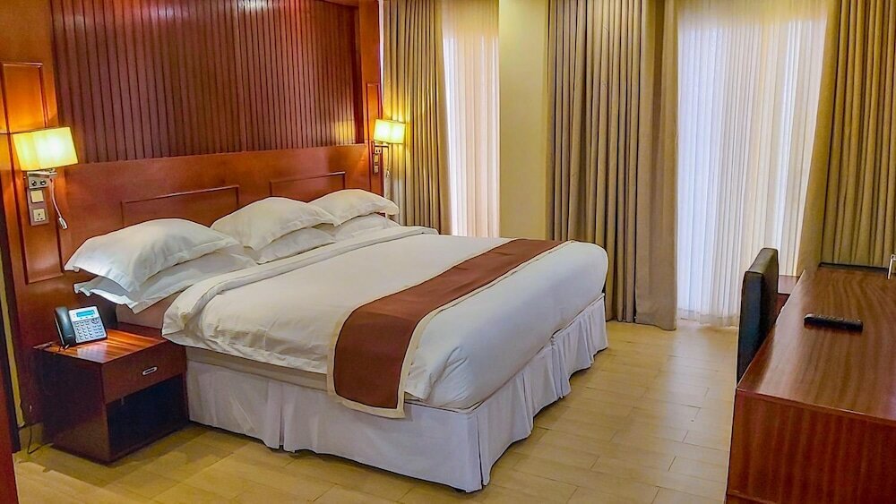 Фото Sainte Famille Hotel