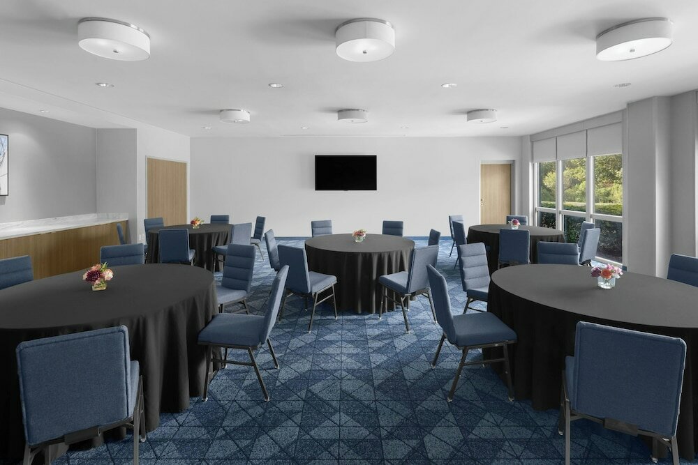 Фото Courtyard by Marriott Orlando South/Grande Lakes Area