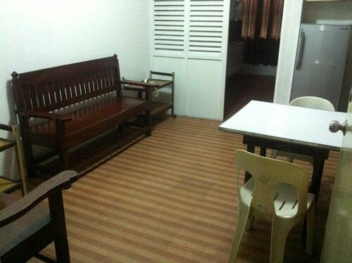Гостиница Casa Blanca Apartment в Маниле