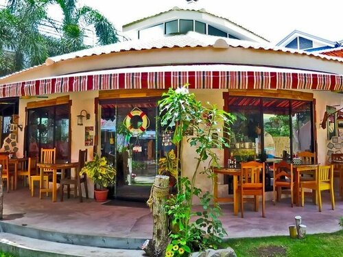 Гостиница Gabby's Bed and Breakfast в Думагете