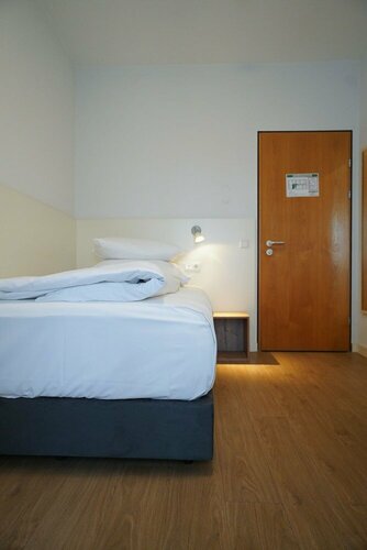 Гостиница Ap Hotel Viernheim am Kapellenberg в Фирнхайме
