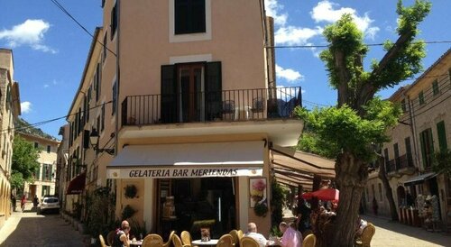 Гостиница Allotjaments Serra De Tramuntana в Вальдемосе