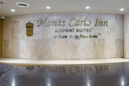 Гостиница Monte Carlo Inn Airport Suites в Миссиссаге