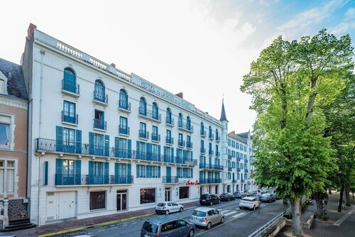 Гостиница Noemys Néris Montluçon в Монлюсоне