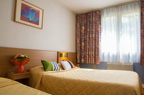 Гостиница Hôtel Avantici в Гапе