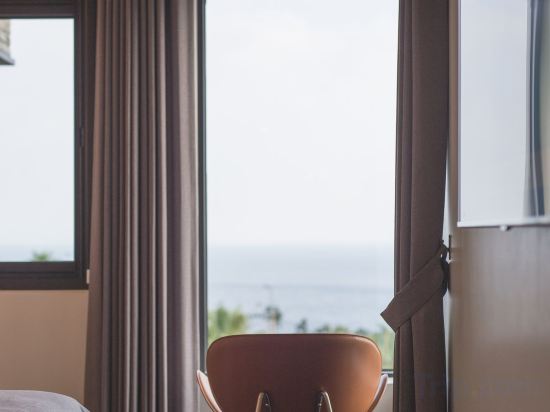 Фото Jeju Bricks