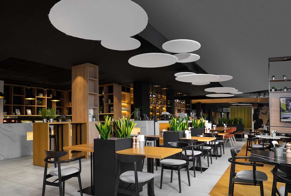 Фото Park Inn by Radisson Vilnius Airport Hotel & Conference Centre