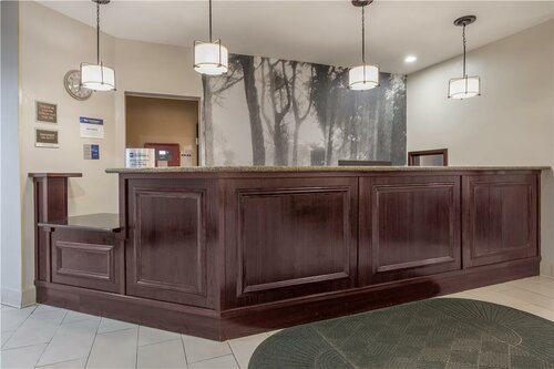 Гостиница Best Western Plus Executive Inn в Сент Мерис