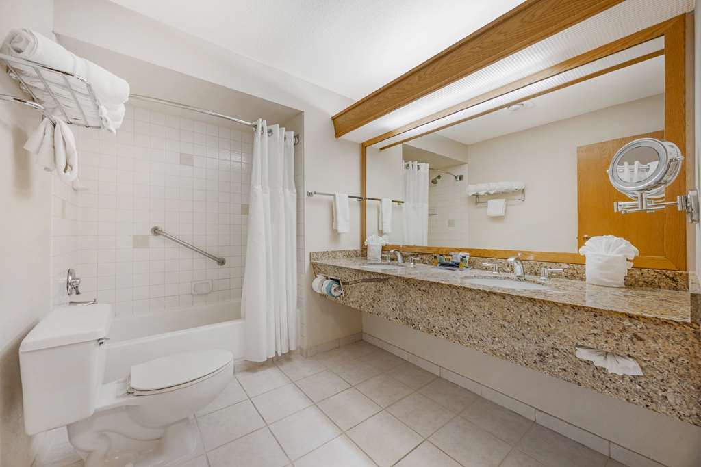 Фото Best Western Plus Mill Creek Inn