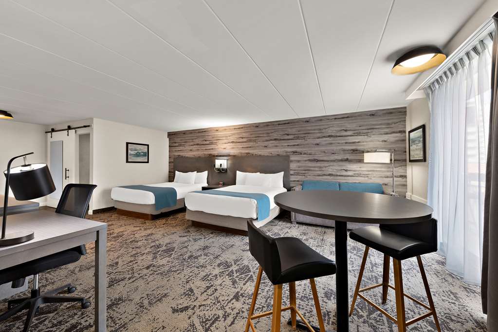 Фото Best Western Parkway Hotel Toronto North