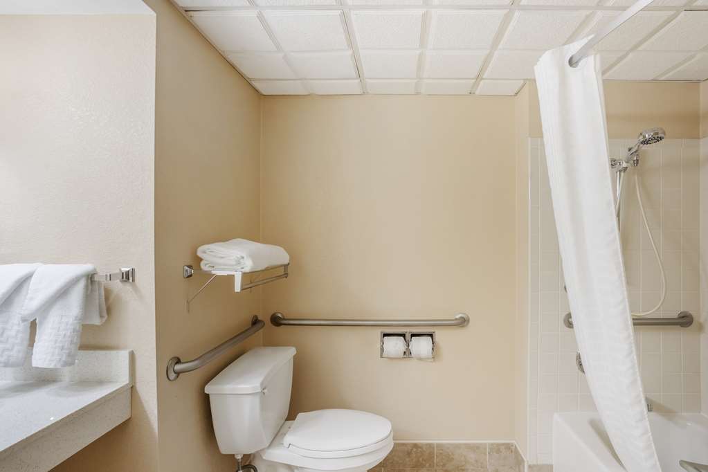 Фото Best Western Inn At Blakeslee-pocono