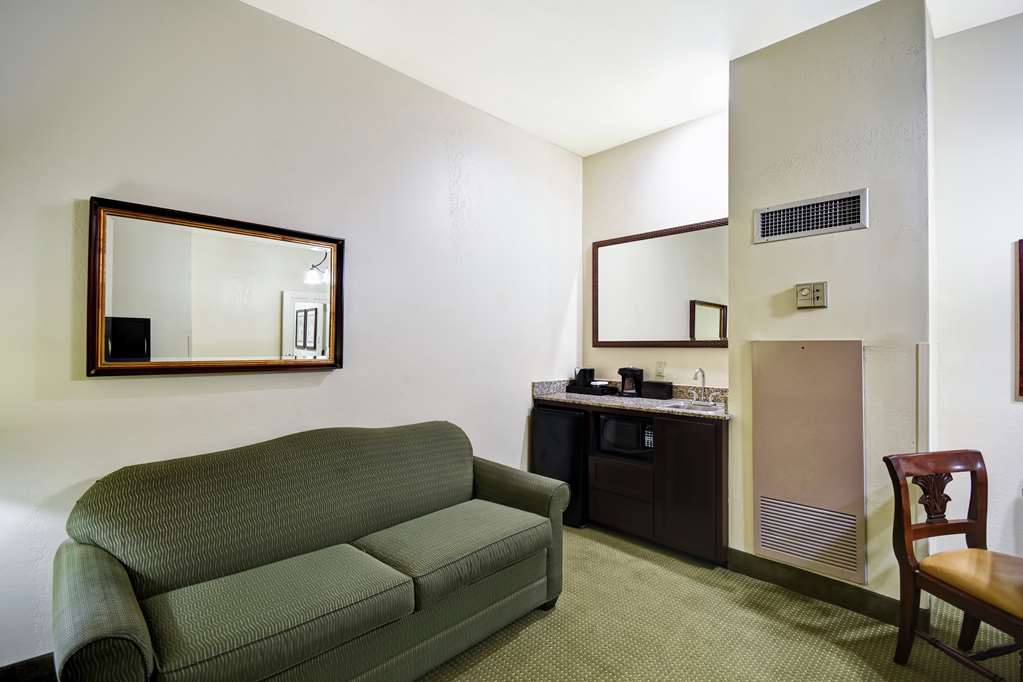 Фото Embassy Suites by Hilton Charleston Historic District