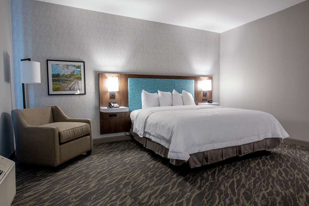 Фото Hampton Inn & Suites Duncanville Dallas