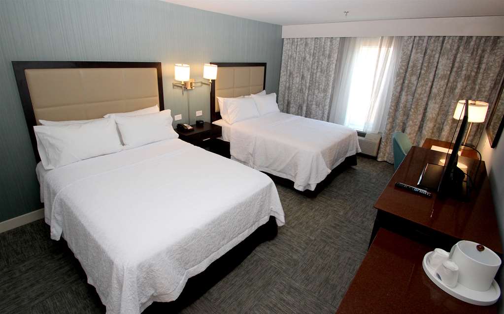 Фото Hampton Inn Suffolk
