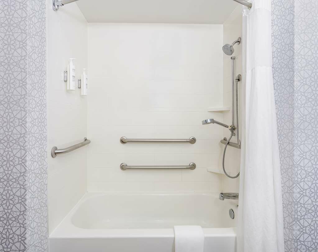 Фото Hampton Inn & Suites Tallahassee I-10/Thomasville Road, Fl