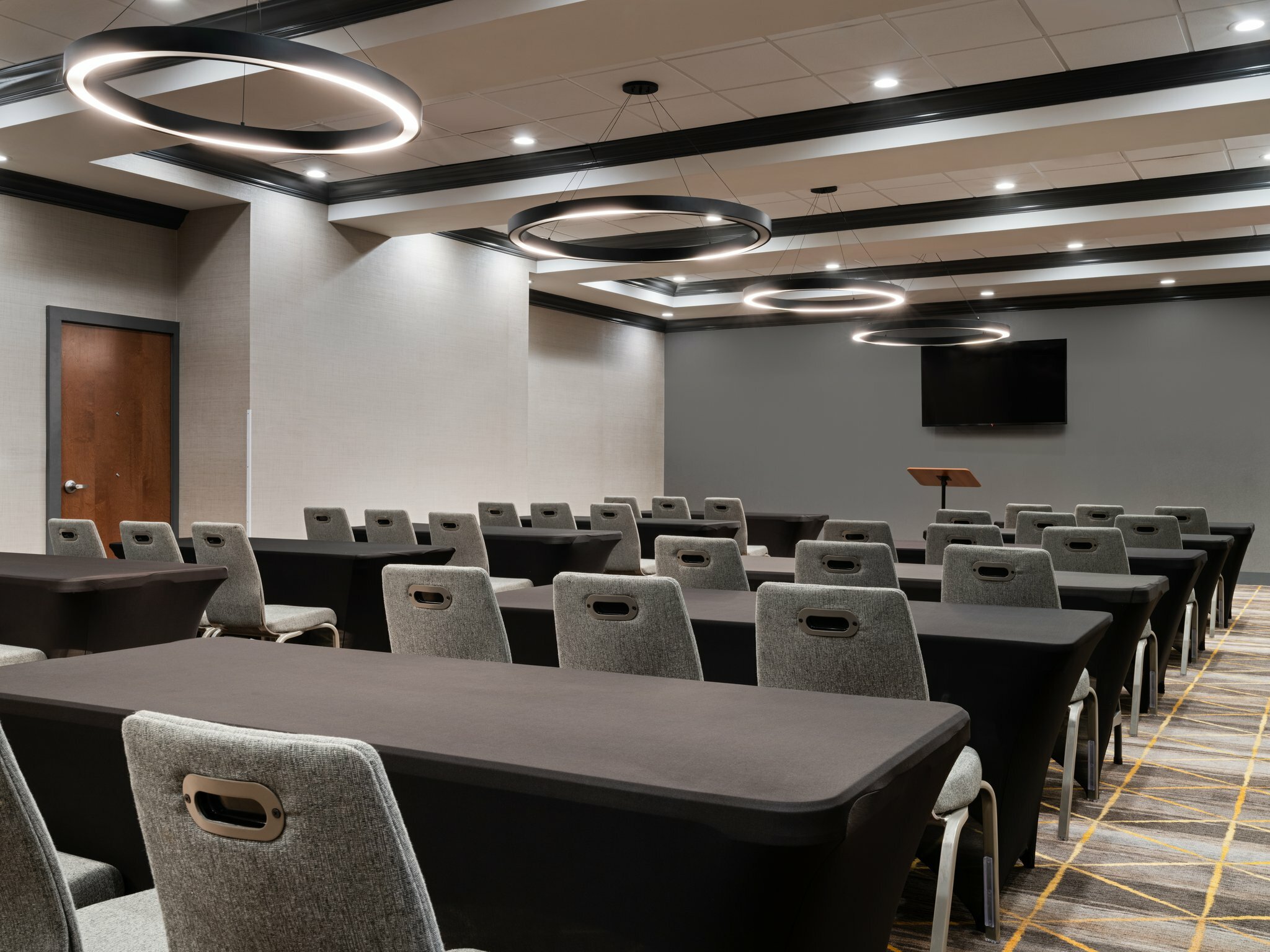 Фото Holiday Inn & Suites Orlando I-drive - Theme Parks by Ihg