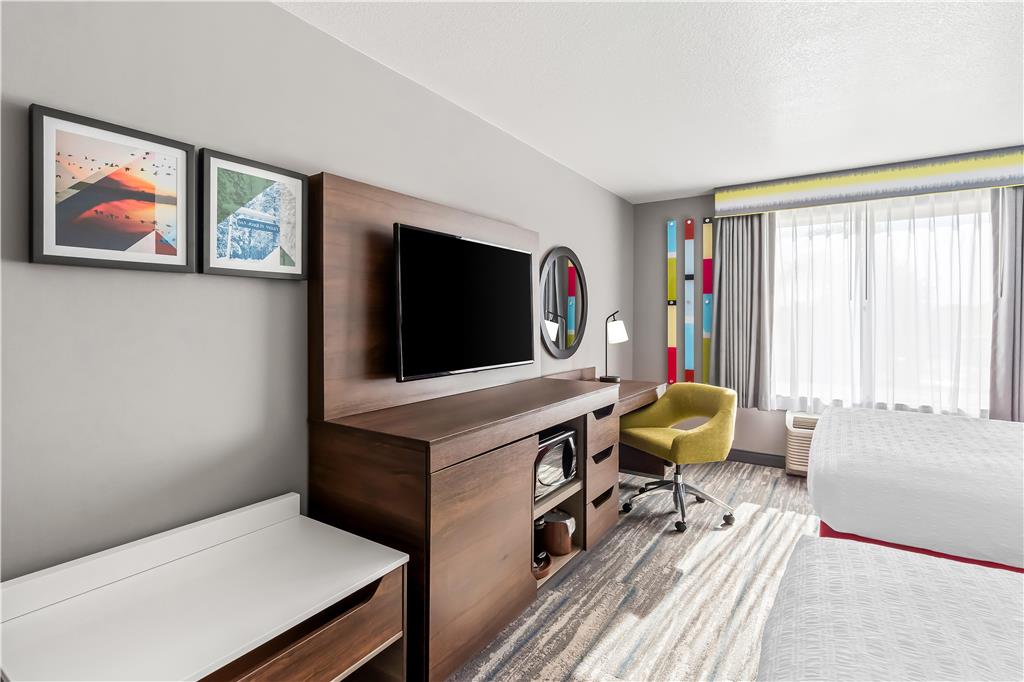 Фото Hampton Inn & Suites Lathrop