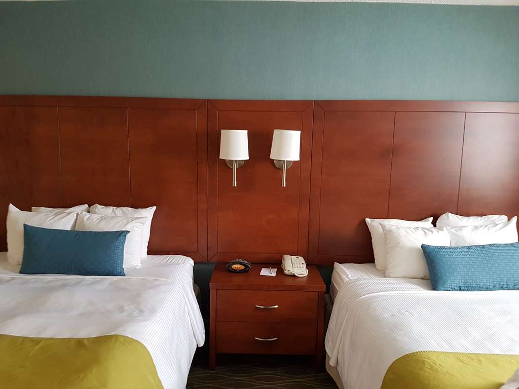 Фото Best Western Plus Durham Hotel & Conference Centre