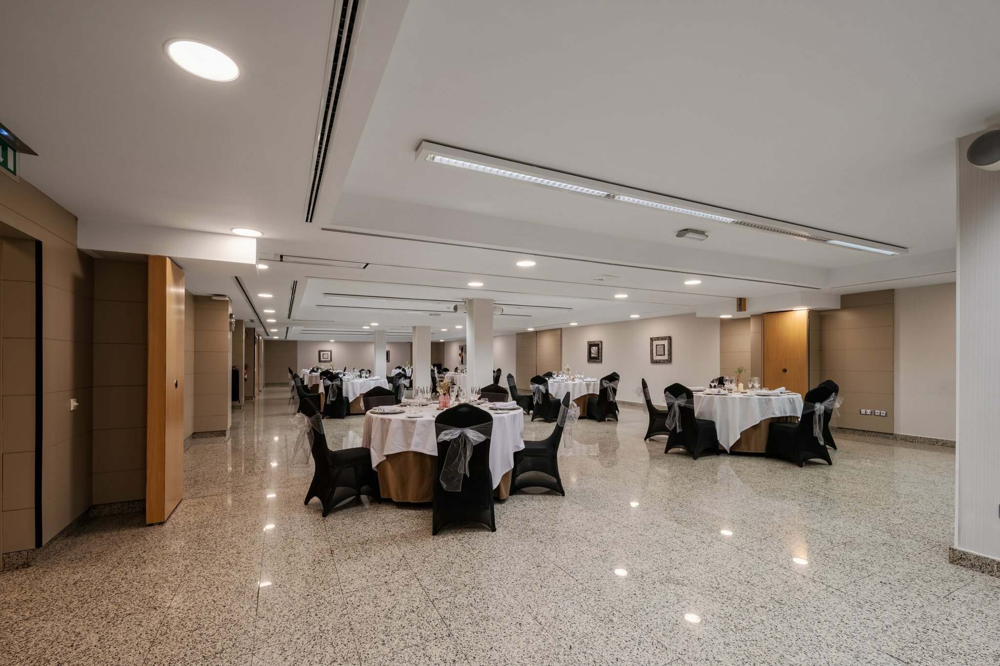 Фото Crowne Plaza Madrid Airport, an Ihg Hotel