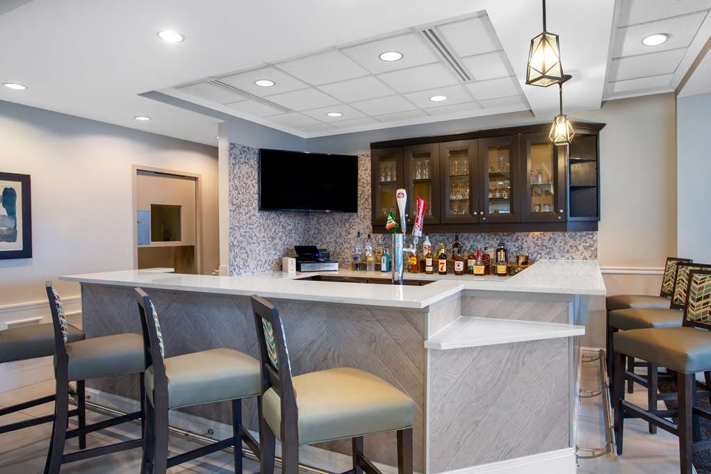 Фото Hilton Garden Inn Islip/MacArthur Airport