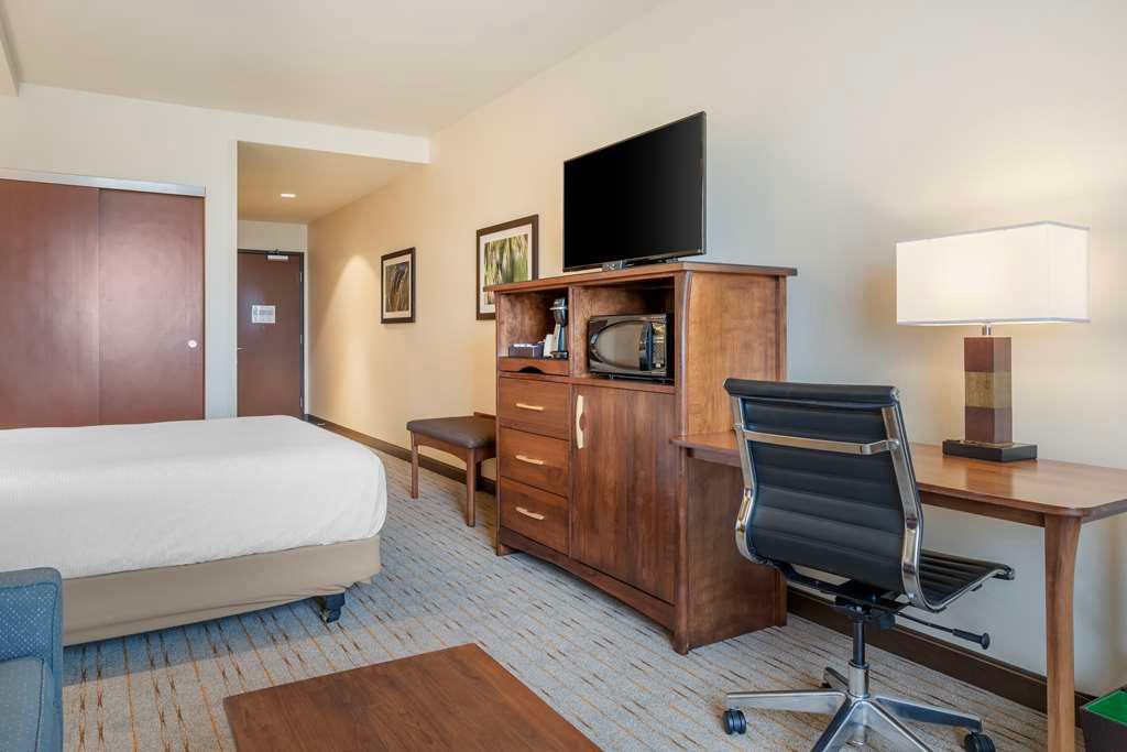 Фото Best Western Premier Boulder Falls Inn