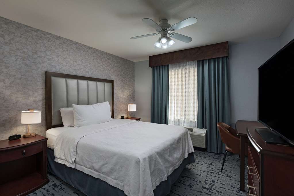 Фото Homewood Suites by Hilton Fort Collins