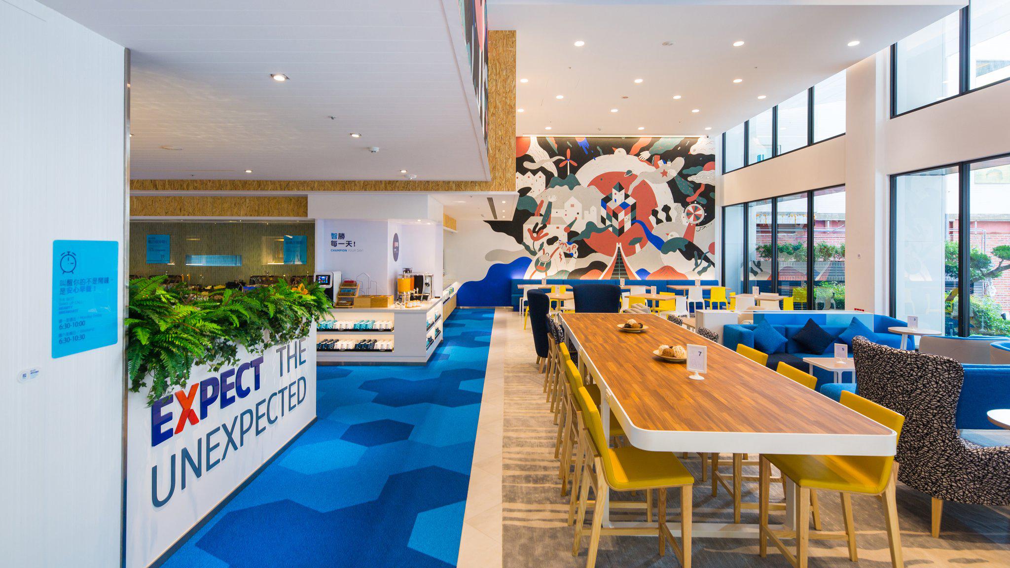 Фото Holiday Inn Express Taichung Fengchia, an Ihg Hotel