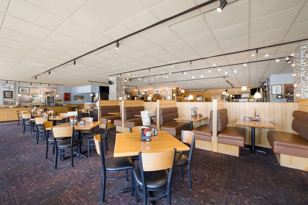 Фото Best Western Riverfront Inn