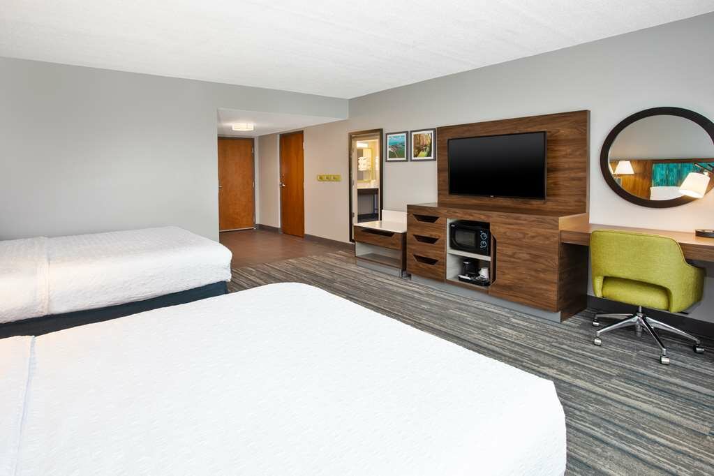Фото Hampton Inn & Suites – Cape Coral/Fort Myers Area, Fl