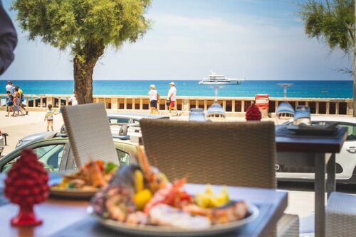 Гостиница Hotel Riva del Sole в Чефалу