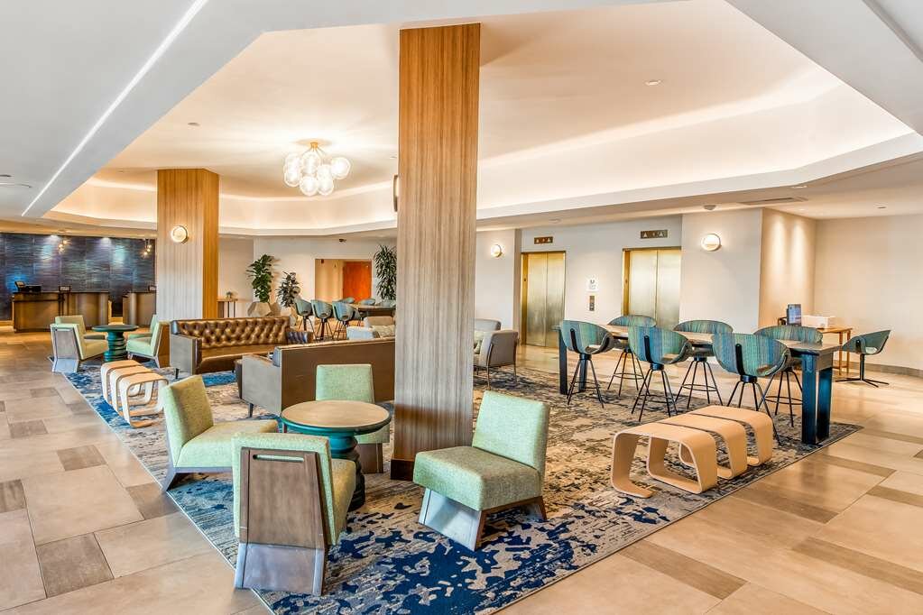Фото DoubleTree by Hilton Carson
