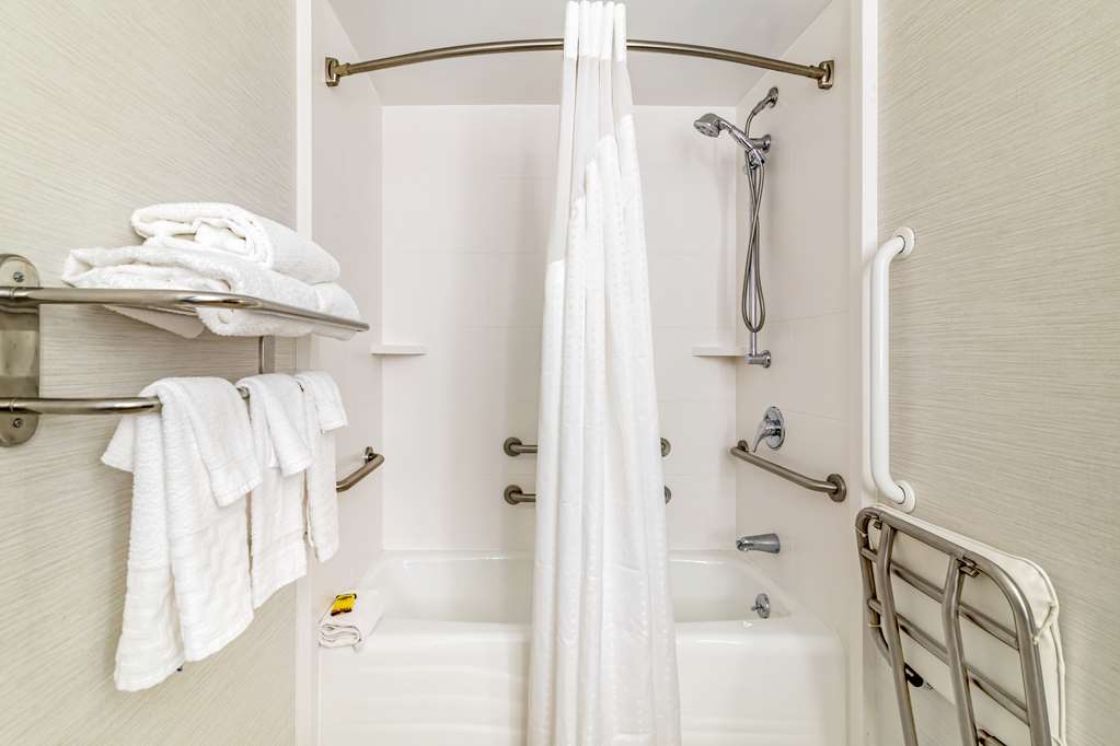 Фото Best Western Springfield Hotel