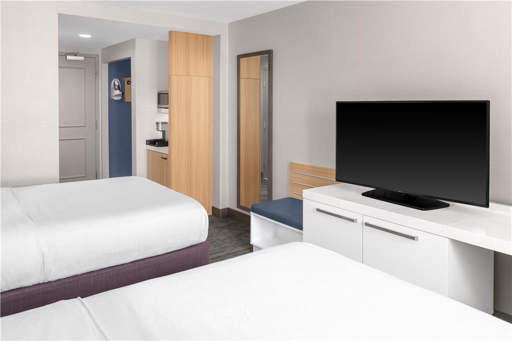 Фото Hilton Garden Inn Queens/JFK Airport