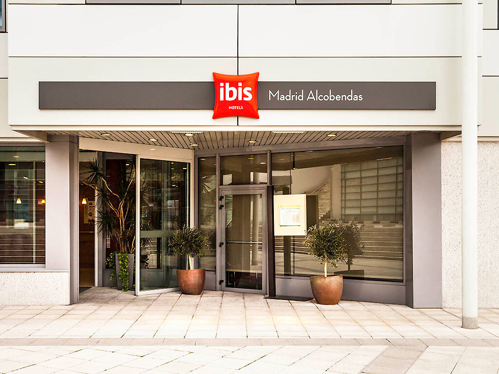 Фото Hotel ibis Madrid Alcobendas