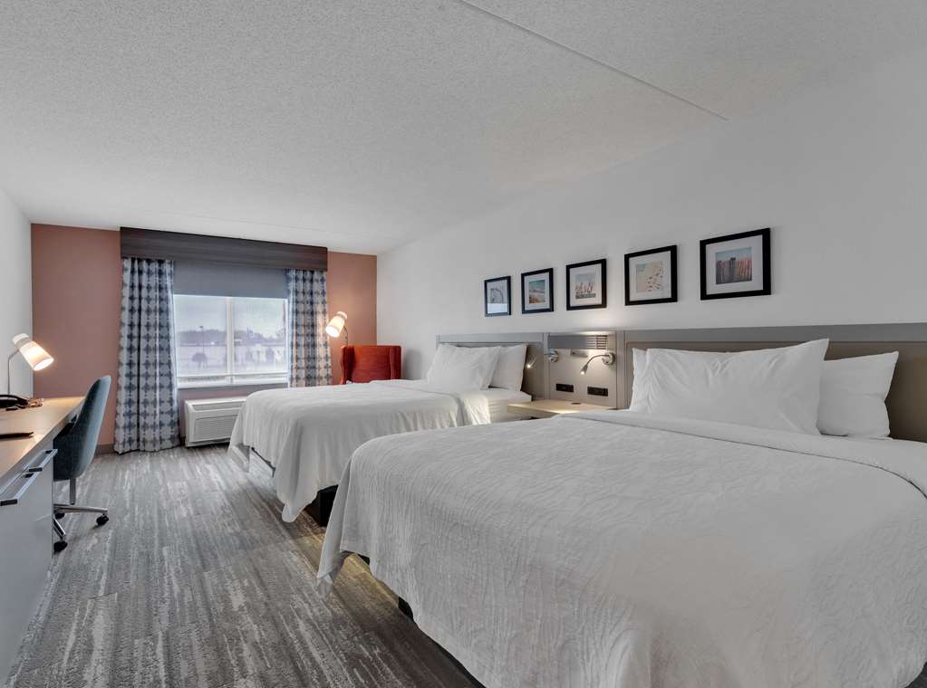 Фото Hilton Garden Inn Myrtle Beach/Coastal Grand Mall