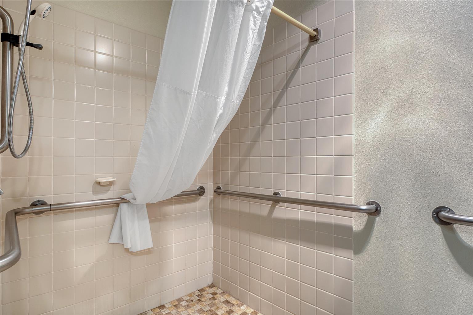 Фото Best Western Alderwood