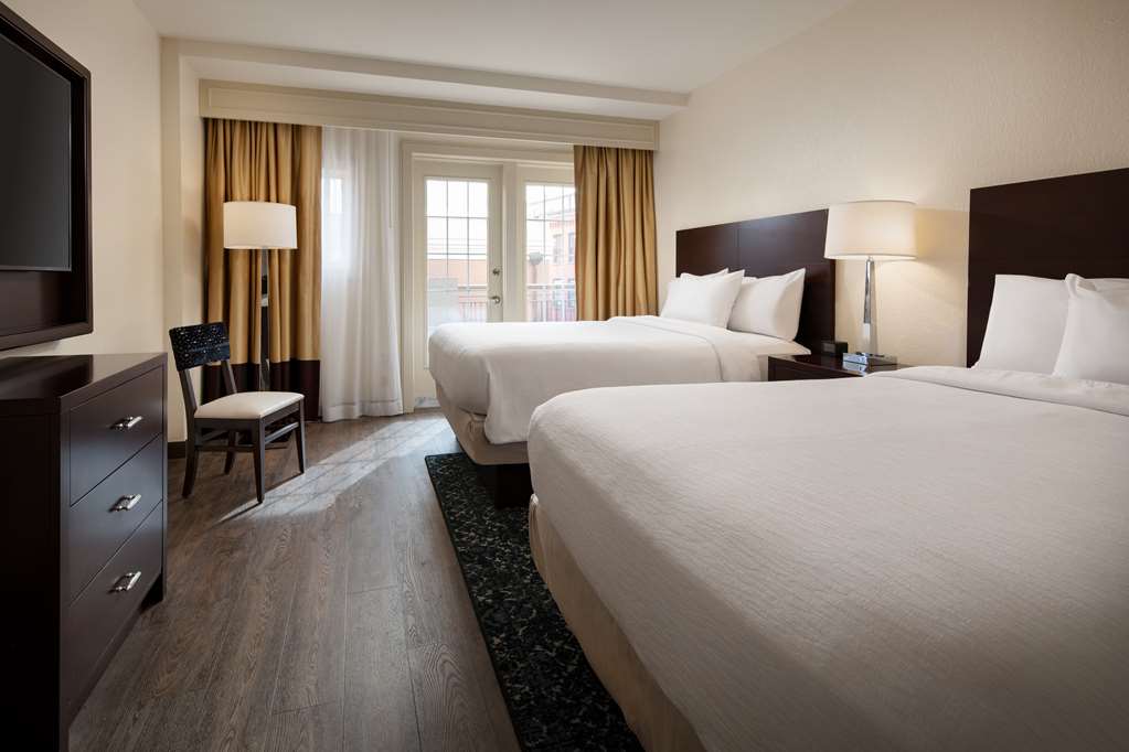 Фото Embassy Suites by Hilton New Orleans