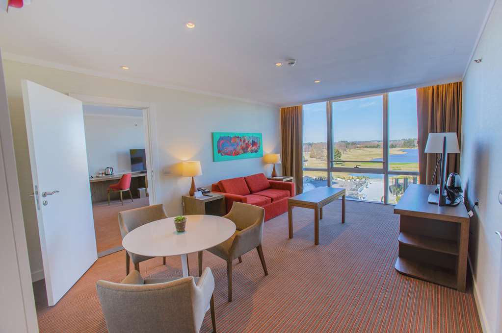 Фото Hilton Pilar