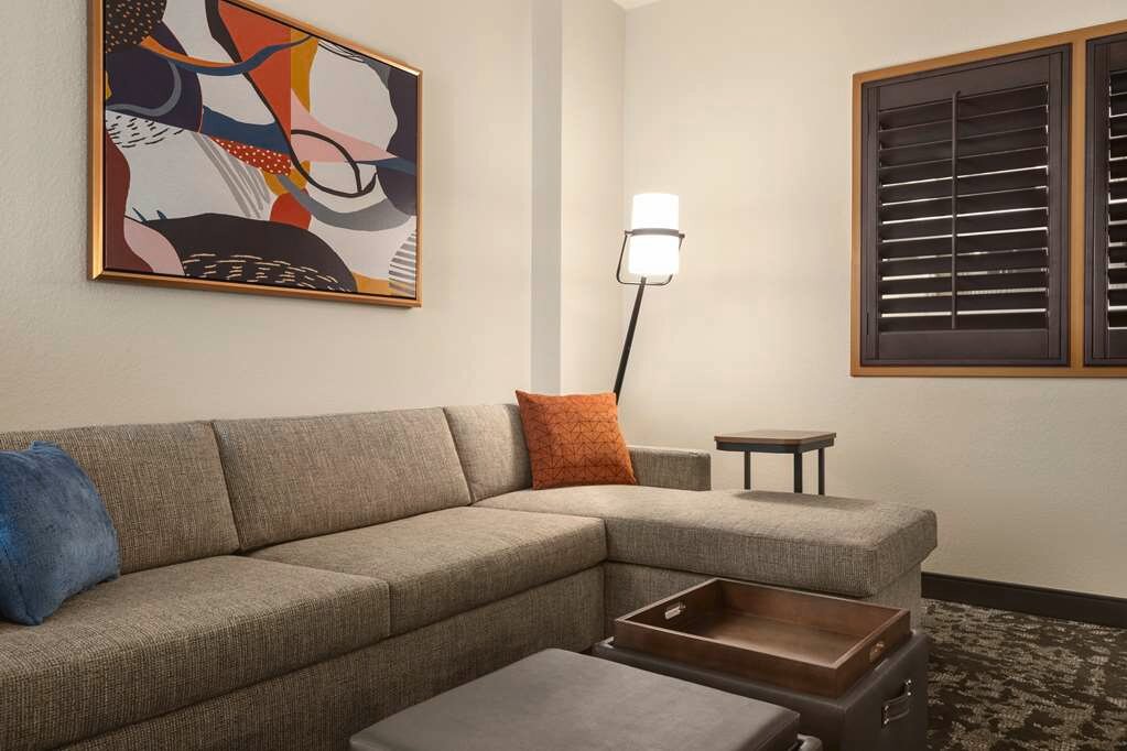 Фото Embassy Suites by Hilton Orlando Lake Buena Vista South