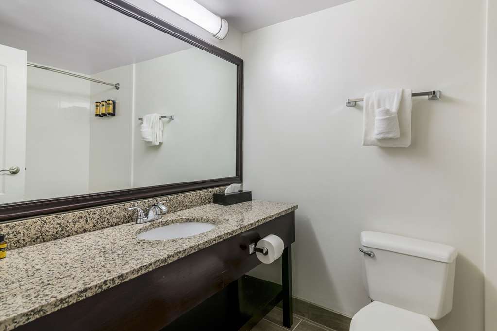 Фото Best Western Plus Brunswick Bath