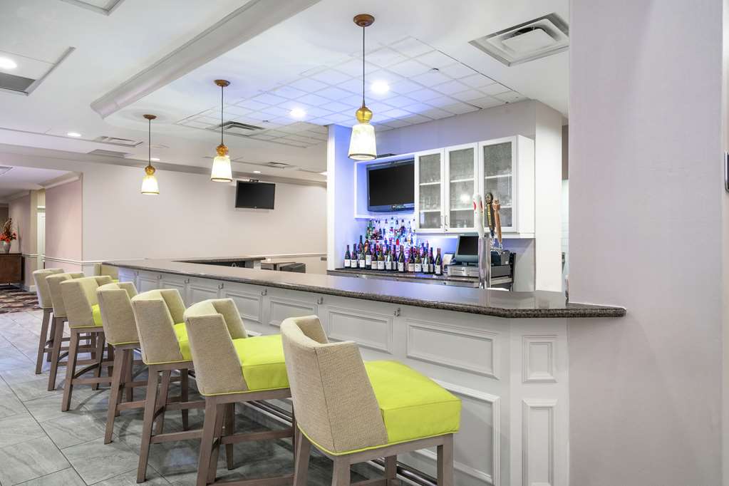 Фото Hilton Garden Inn Richmond Airport
