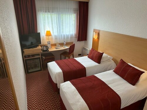 Гостиница Hôtel Forest Hill Paris Meudon-Vélizy в Медоне