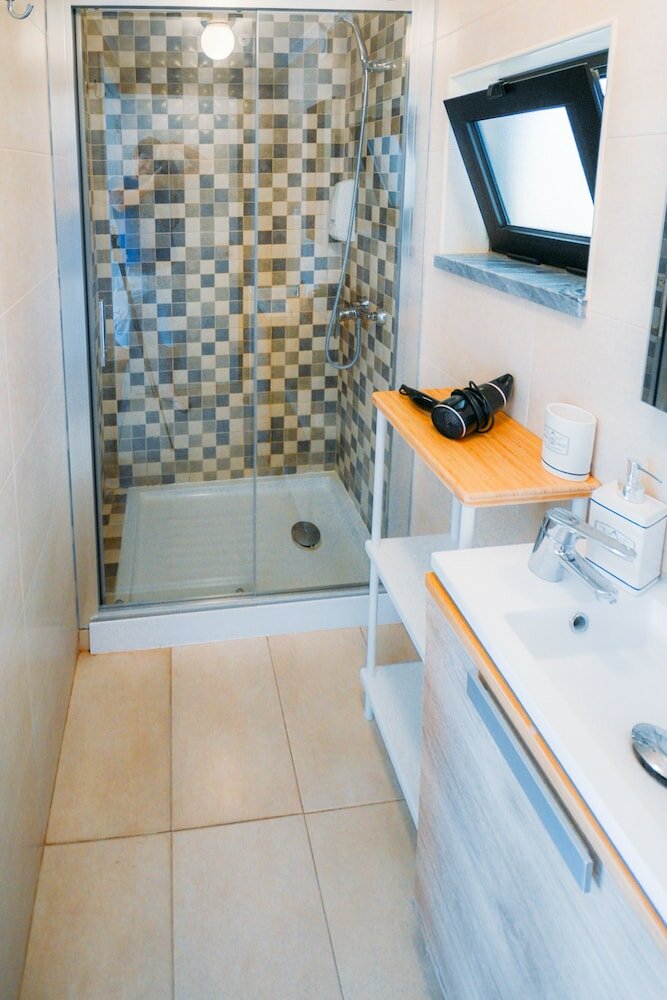 Фото Limmo Garden Guest House