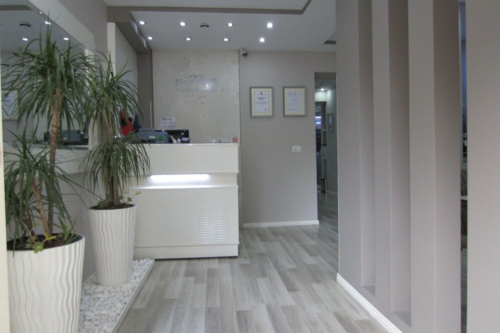 Фото Freddy's Hotel