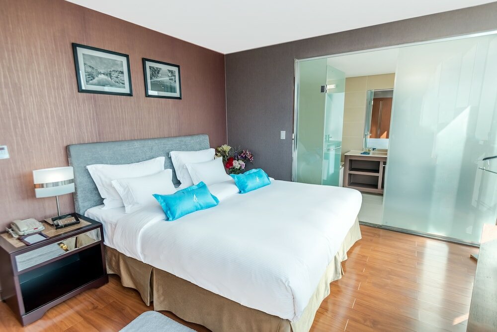 Фото The Blue Sky Hotel & Tower