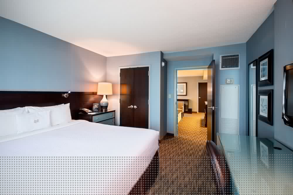 Фото Crowne Plaza Lombard Downers Grove, an Ihg Hotel
