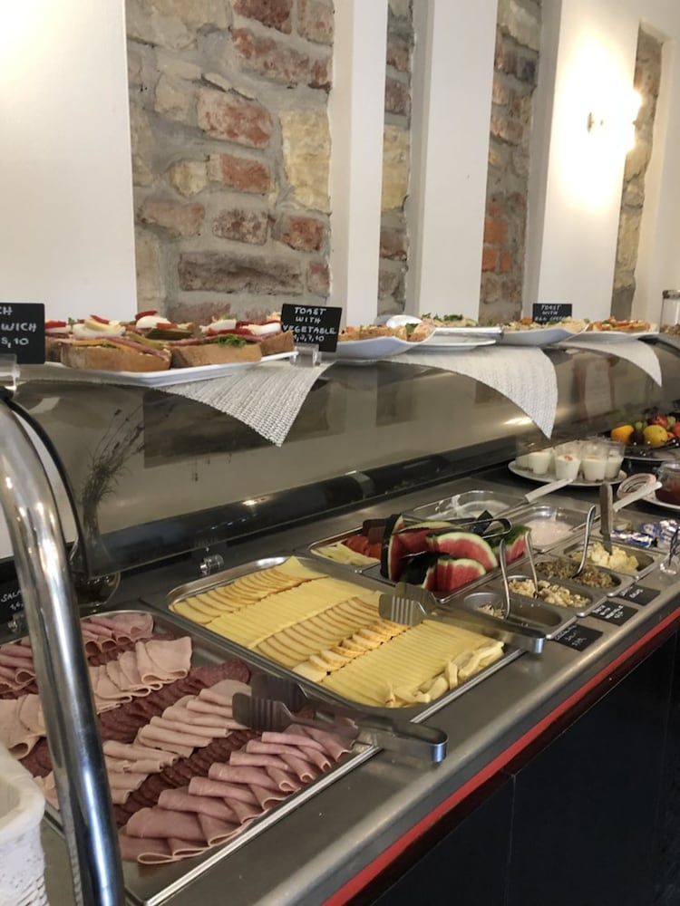 Фото Chevron Design Hotel Prague