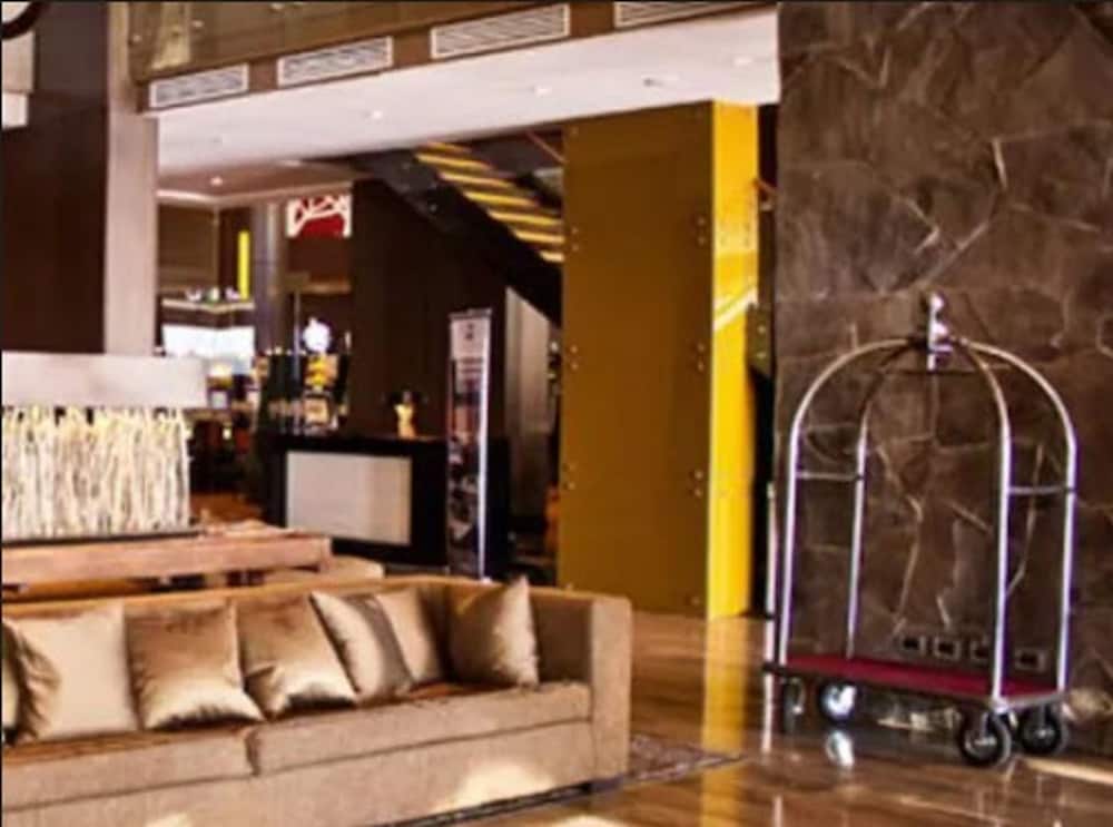 Фото Hotel Dreams de los Volcanes Puerto Varas